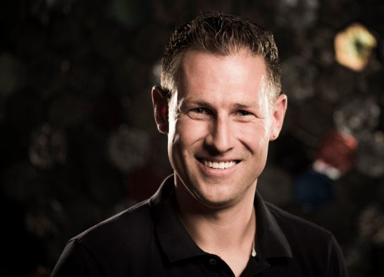 yves schüle Frischknecht AG, Fliesen, Plättli, Steinplatten, Keramikplatten, Parkett, Bodenbeläge