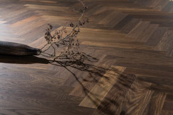 fischgrätparkett eiche parquet chêne à bâtons rompus herring-bone parquet oak frischknecht ag