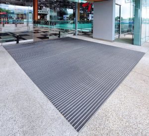 sauberlaufzonen schmutzschleusen tapis anti-salissures pour zones de passage clean-off zones and dirt-trapping floorings frischknecht ag