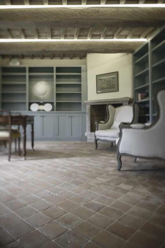 terracottaplatten und tonplatten carreaux de terre cuite et d’argile terracotta and earthenware tiles frischknecht ag