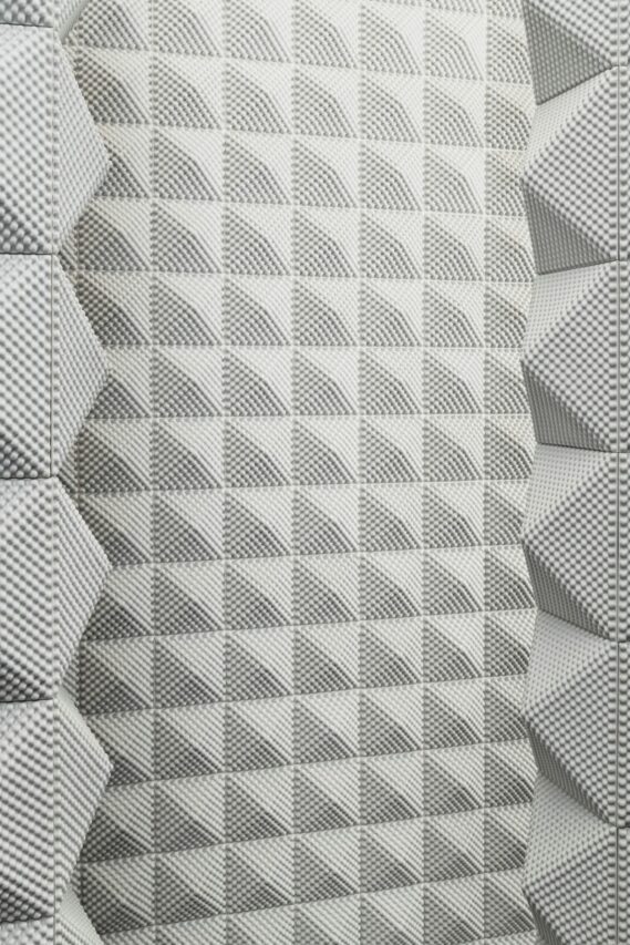 porzellanfliesen carreaux de porcelaine porcelain tiles Frischknecht Bodenbeläge Parkett Plättli Keramik