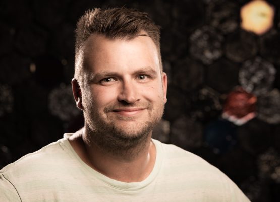 bodo finze Frischknecht AG, Böden, Wandbeläge, Steinboden