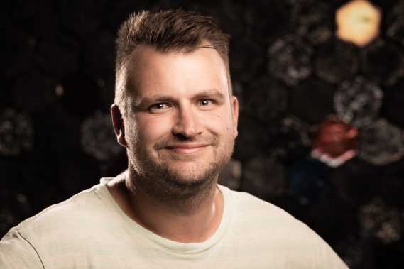 bodo finze Frischknecht AG, Böden, Wandbeläge, Steinboden