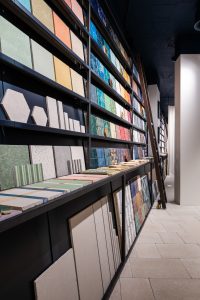 Modernes Badezimmer-Konze pt für urbane Immobilienprojekte in Zürich.
